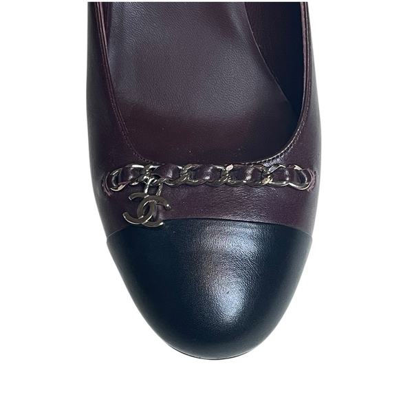 Chanel Bordeaux Leather Cap Toe Chain CC Charm Pumps 40 - Picture 3 of 11